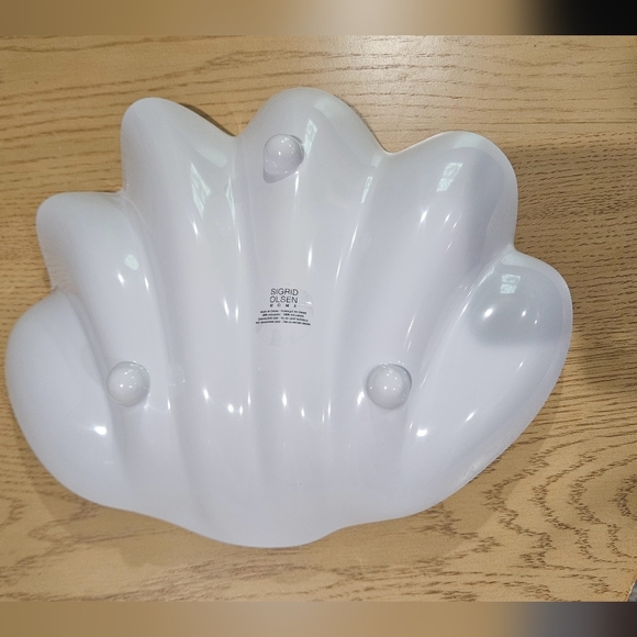 SIGRID OLSEN Melamine Pearl clam shell serving bowl white coastal beach.NEW - Picture 6 of 8